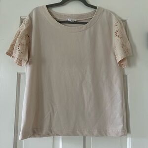 Jane and Delancey Light Blush / Cream Top with Eyelet Sleeves Size Small